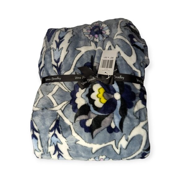 Vera Bradley Plaza Tile Fleece 50" x 80" Throw New - Picture 1 of 6